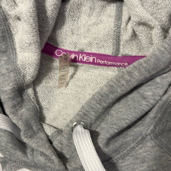 Calvin Klein - Picture 4 of 4